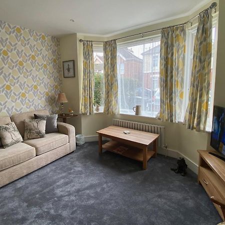 Charming 3 Bed House And Garden, Pet Friendly Villa Bournemouth Esterno foto